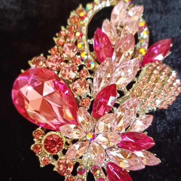 Large Pink Rhinestone Brooch - Gorgeous ! - Picture 3 of 5